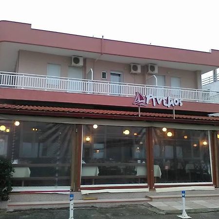 Anemos Hotel Agia Triada  Exterior photo