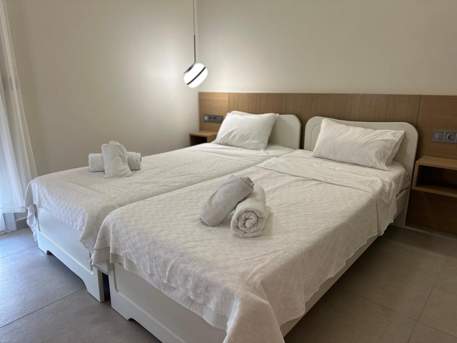 Anemos Hotel Agia Triada  Exterior photo