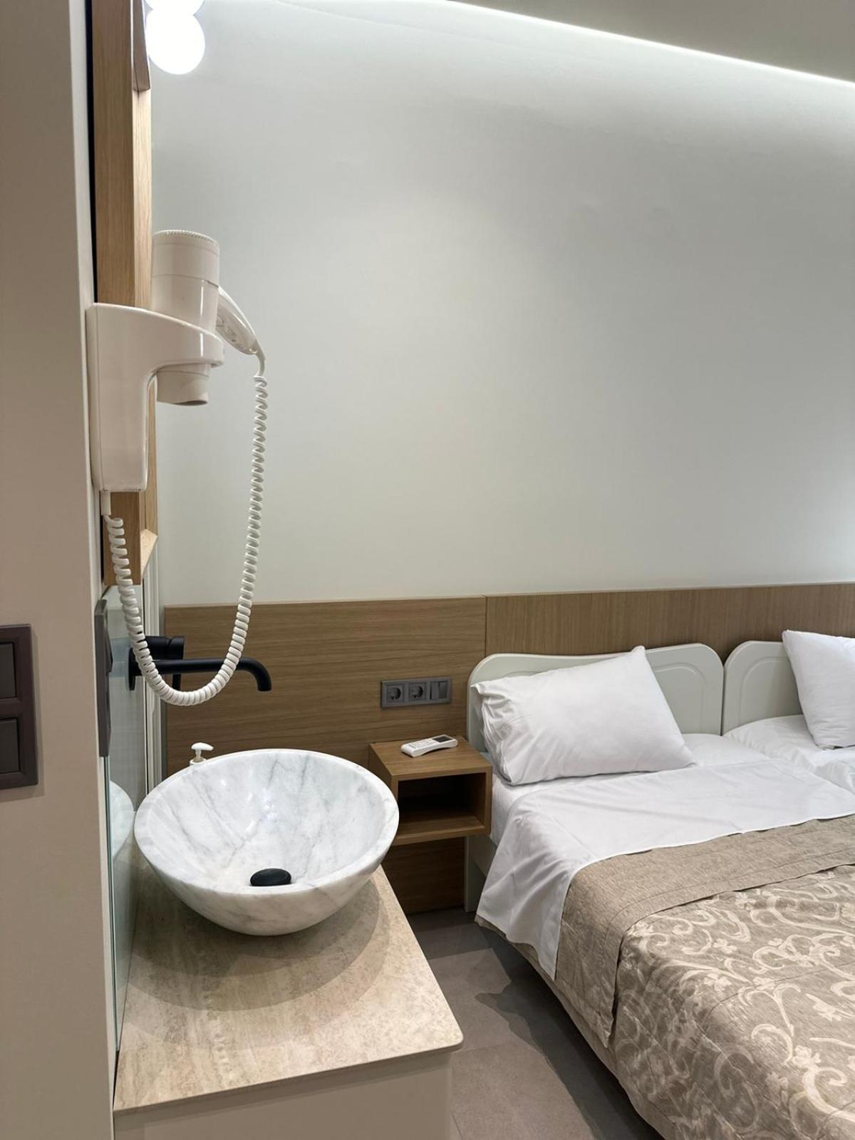 Anemos Hotel Agia Triada  Exterior photo
