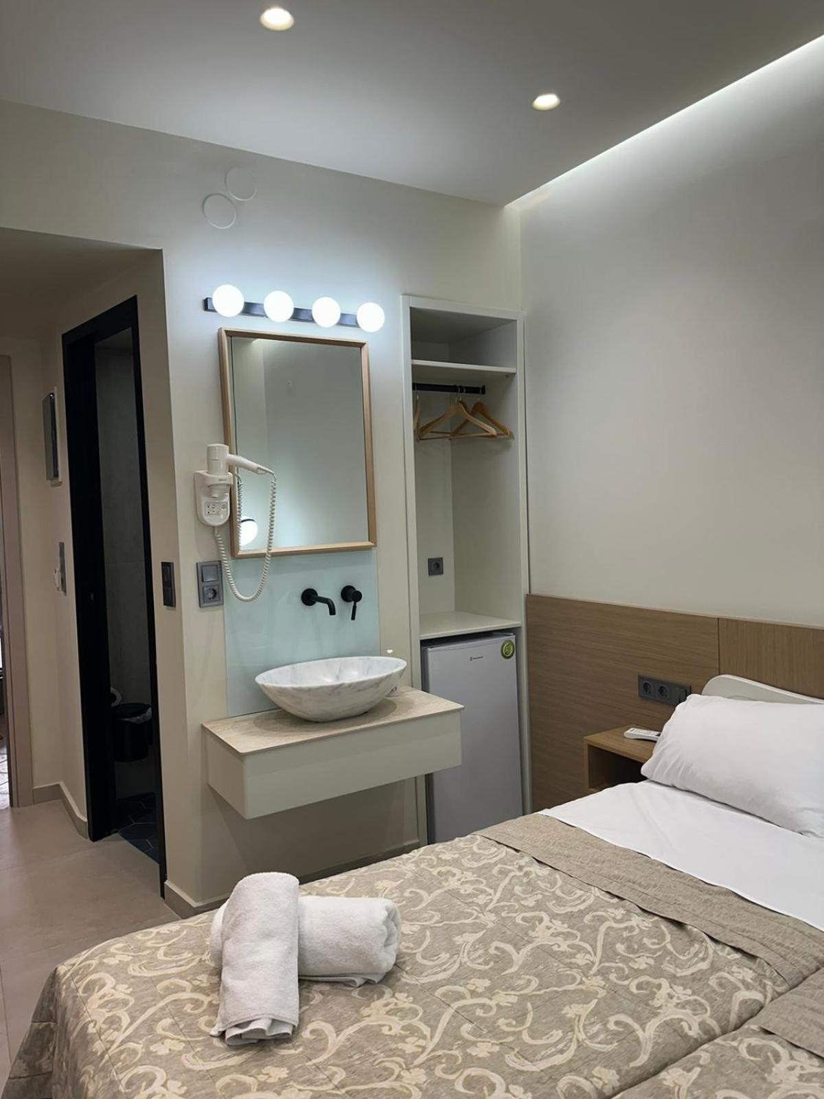 Anemos Hotel Agia Triada  Exterior photo